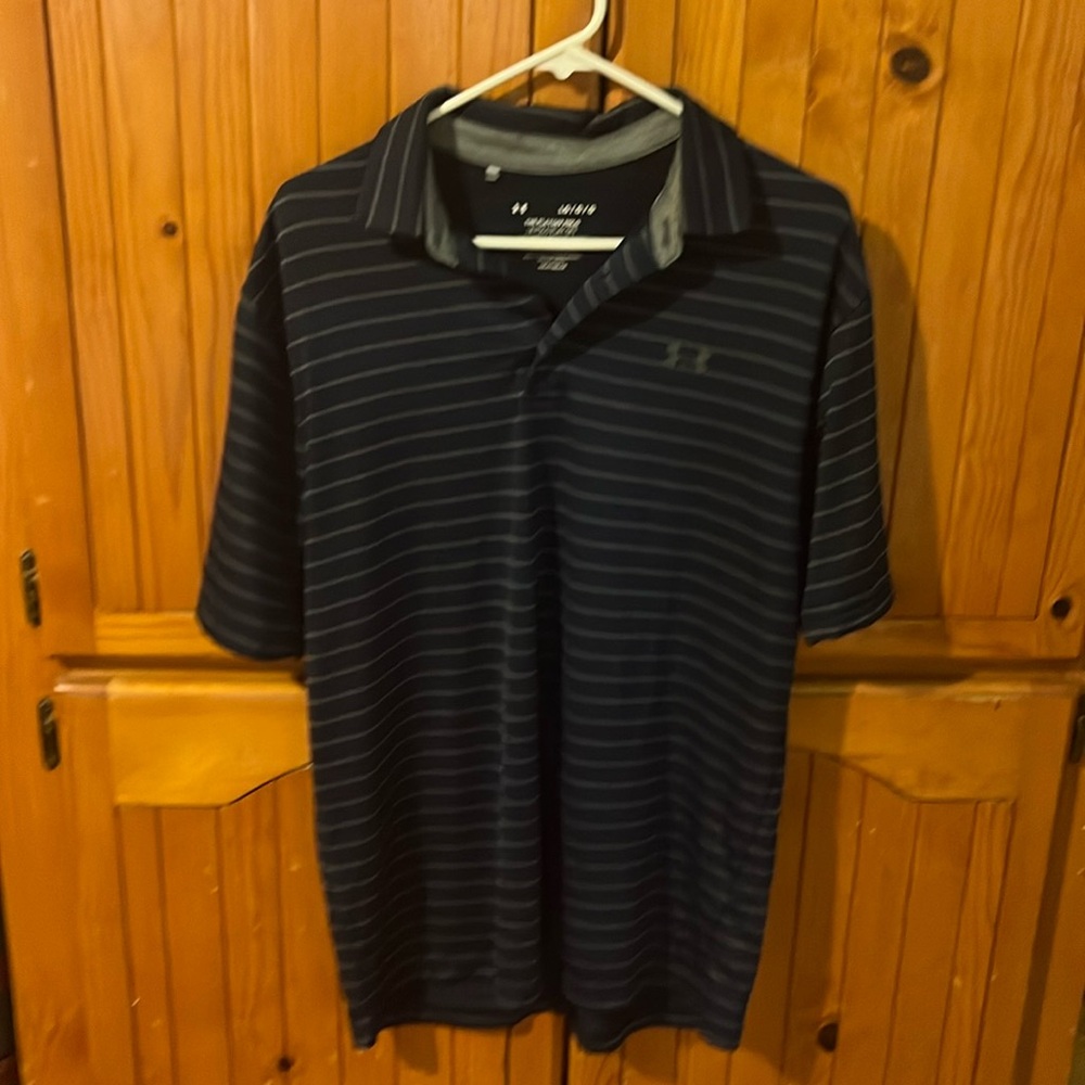 Under armour polo.   Great condition